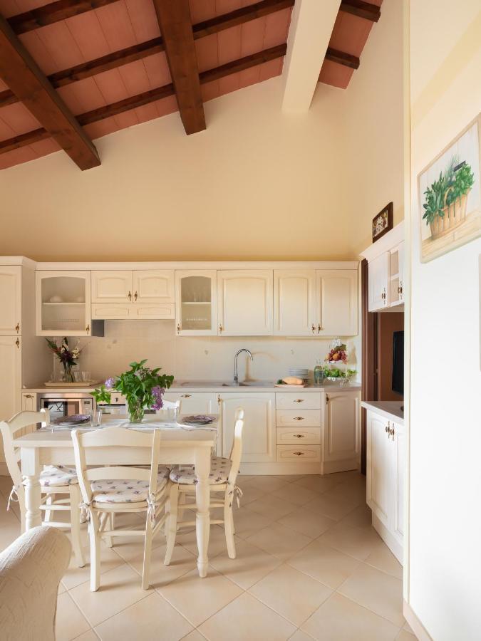 Noi2Vacanze In Digital Work Contignano ภายนอก รูปภาพ